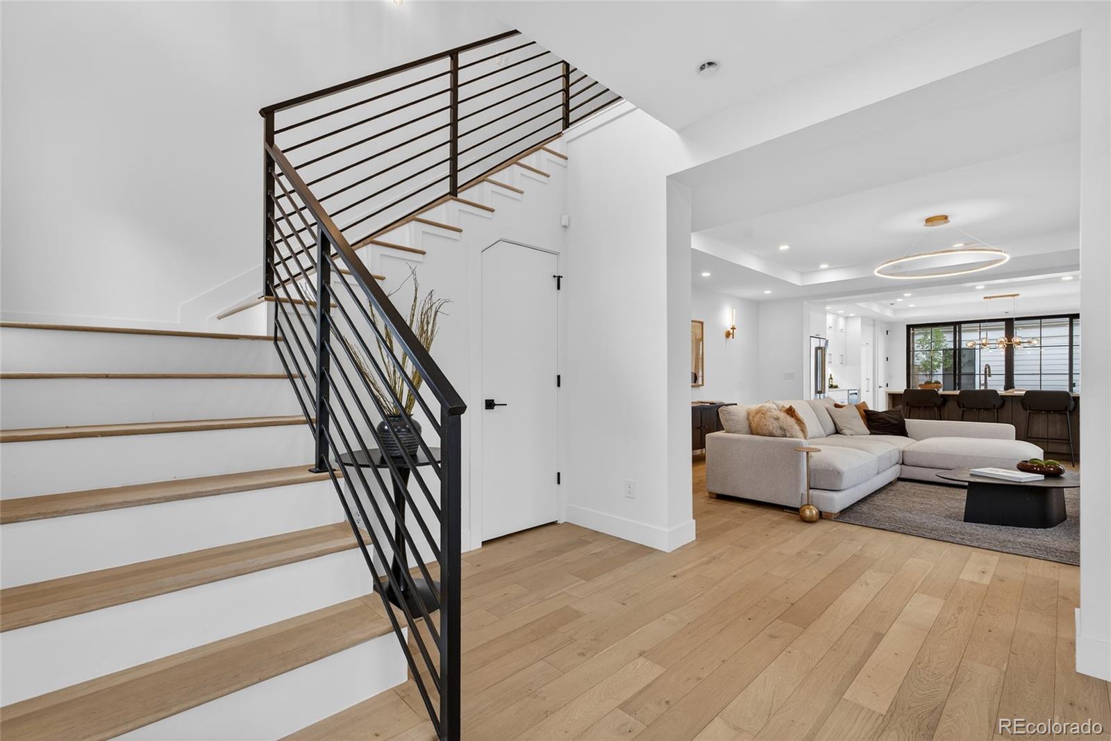 MLS Image #4 for 2362 s acoma street,denver, Colorado