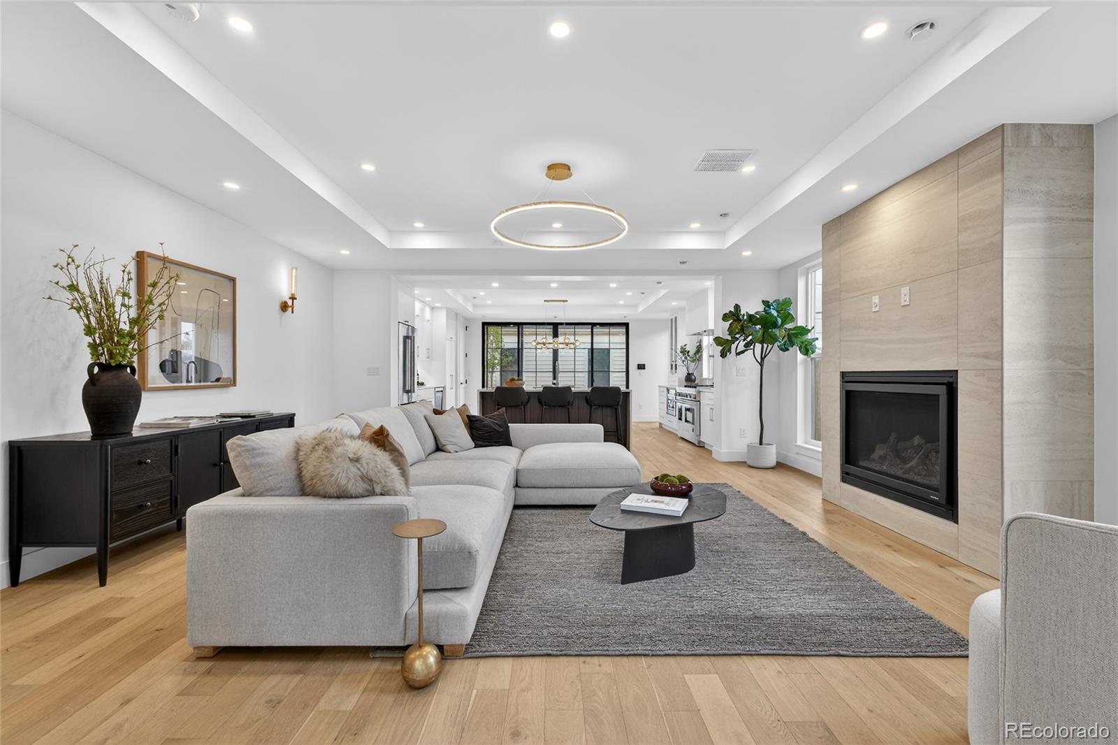 MLS Image #5 for 2362 s acoma street,denver, Colorado