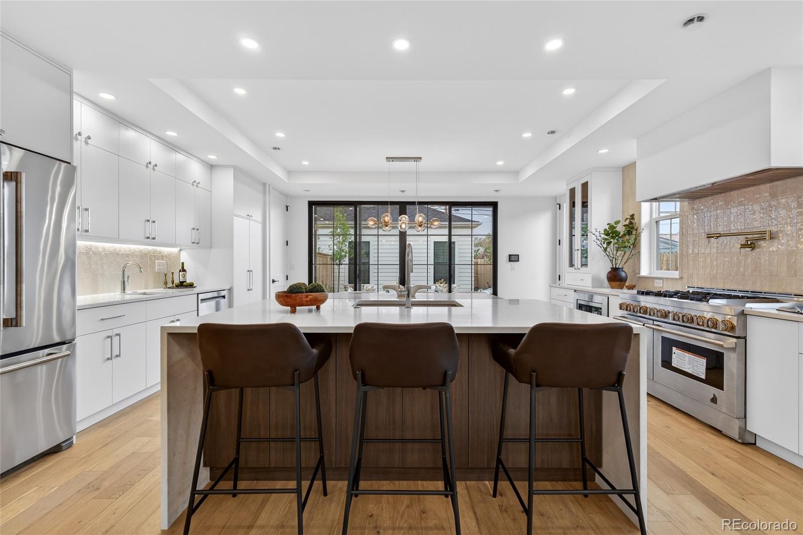 MLS Image #9 for 2362 s acoma street,denver, Colorado