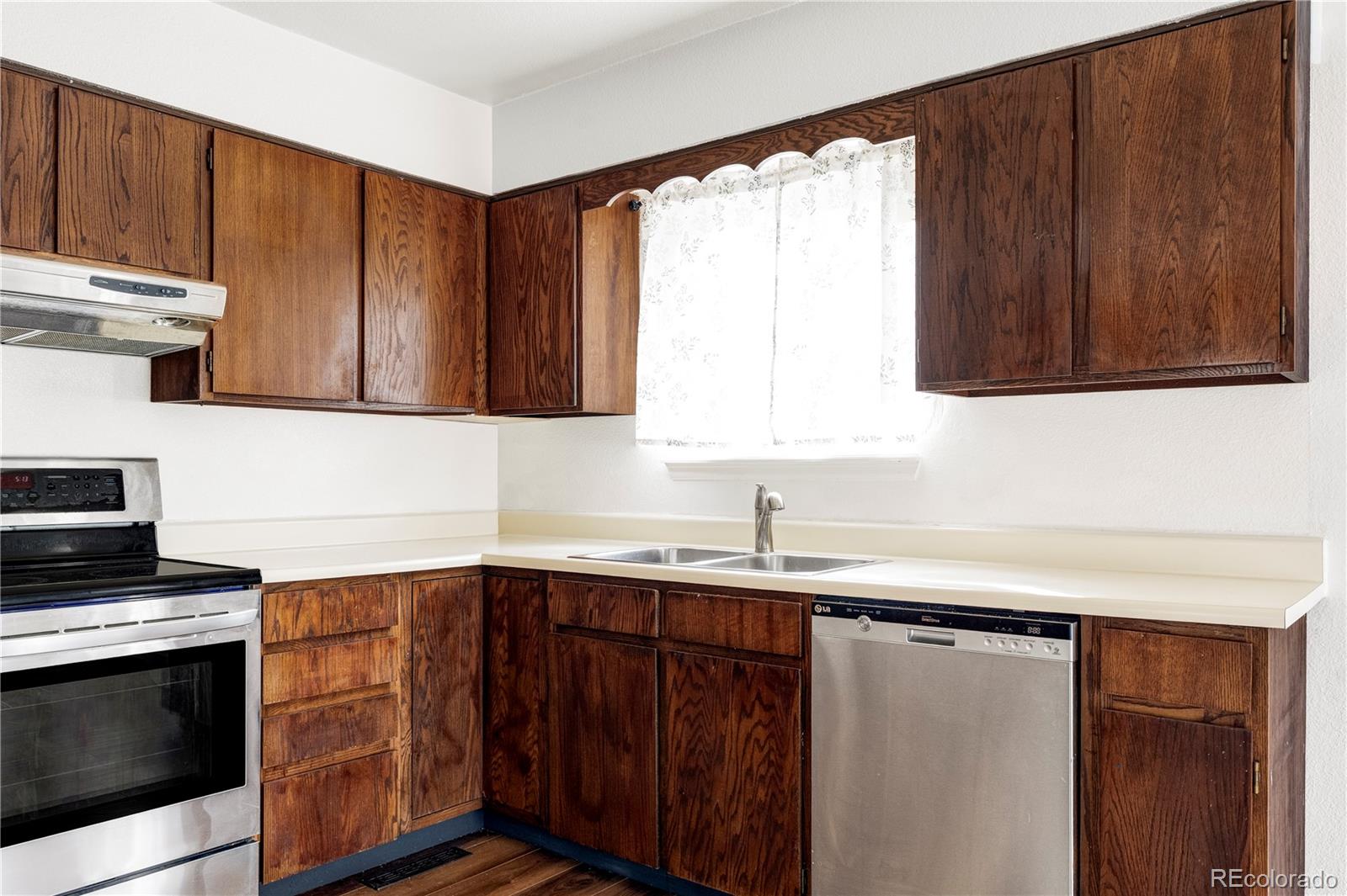 MLS Image #4 for 12835 e louisiana avenue ,aurora, Colorado