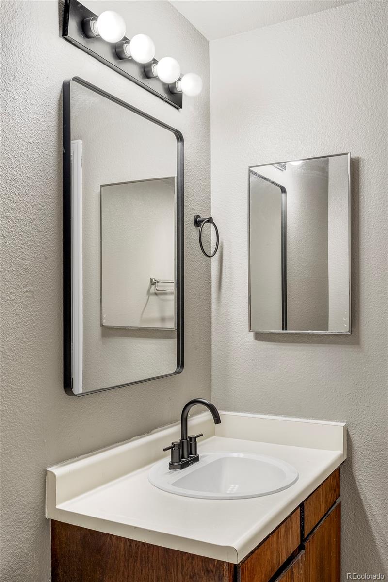 MLS Image #9 for 12835 e louisiana avenue ,aurora, Colorado