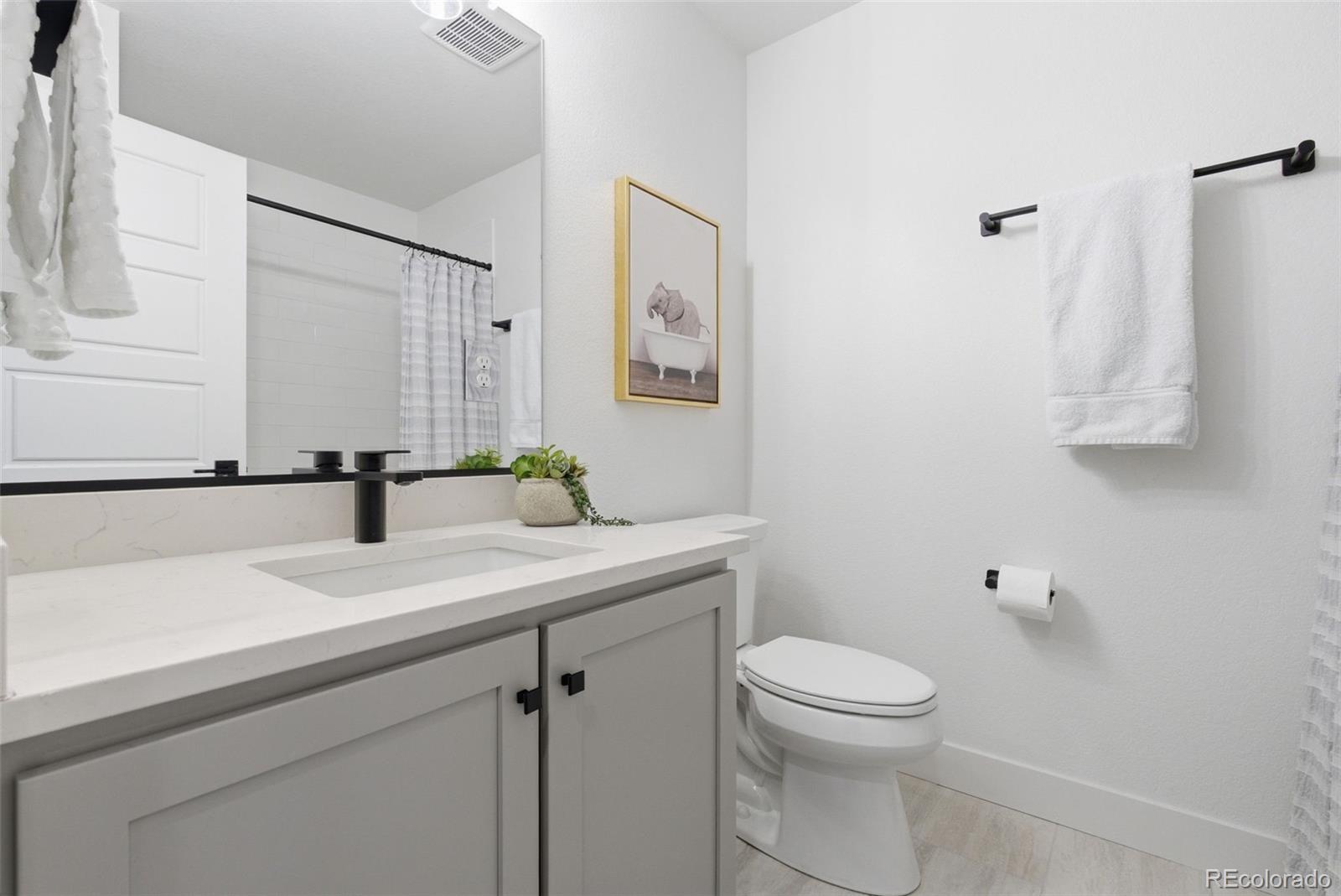 MLS Image #14 for 2048 s holly street,denver, Colorado