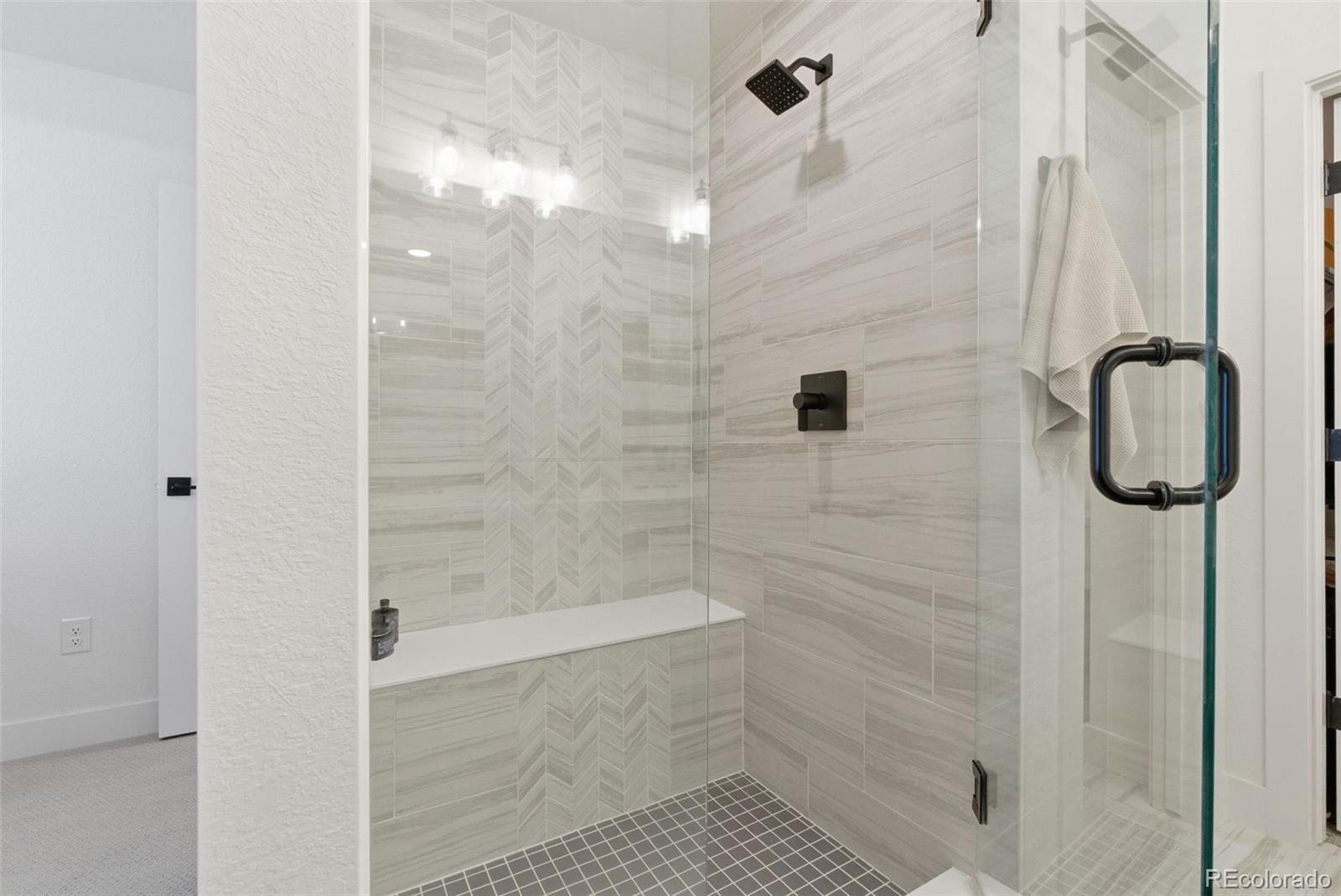 MLS Image #18 for 2048 s holly street,denver, Colorado