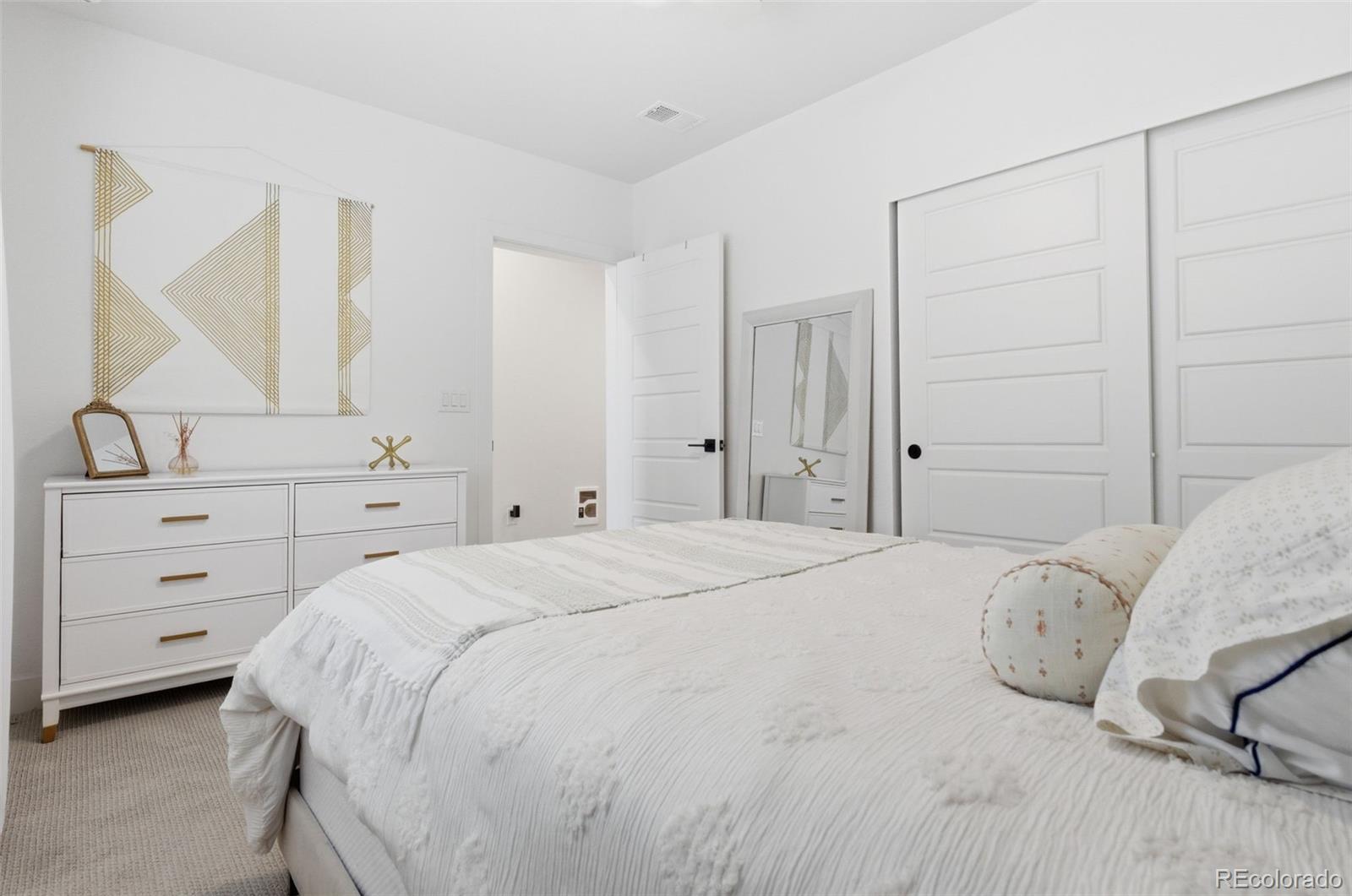 MLS Image #27 for 2048 s holly street,denver, Colorado