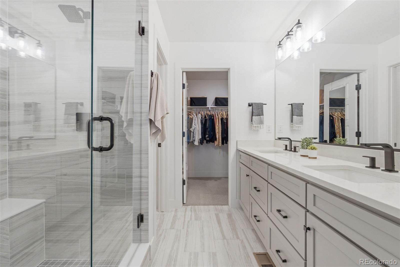 MLS Image #4 for 2048 s holly street,denver, Colorado