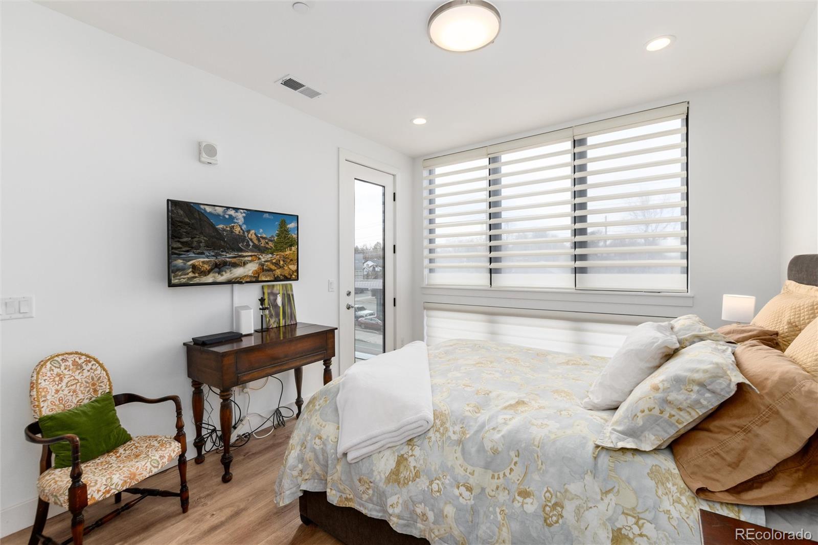 MLS Image #13 for 4243 e 8th avenue,denver, Colorado