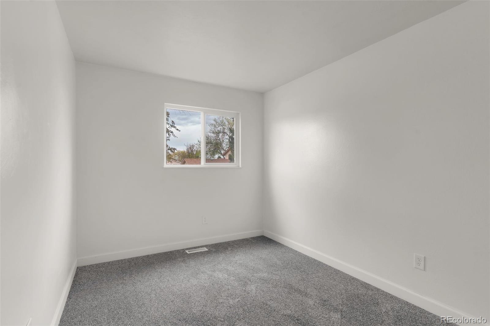 MLS Image #11 for 58  briarwood circle,pueblo, Colorado
