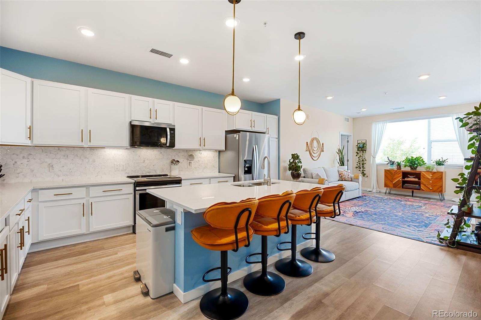 MLS Image #2 for 420 e fremont place,centennial, Colorado