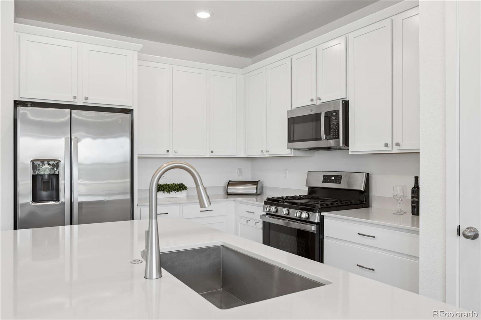 MLS Image #2 for 15979  xanthia way,thornton, Colorado