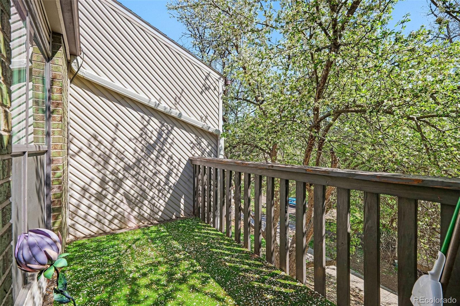 MLS Image #17 for 3550 s harlan street,denver, Colorado