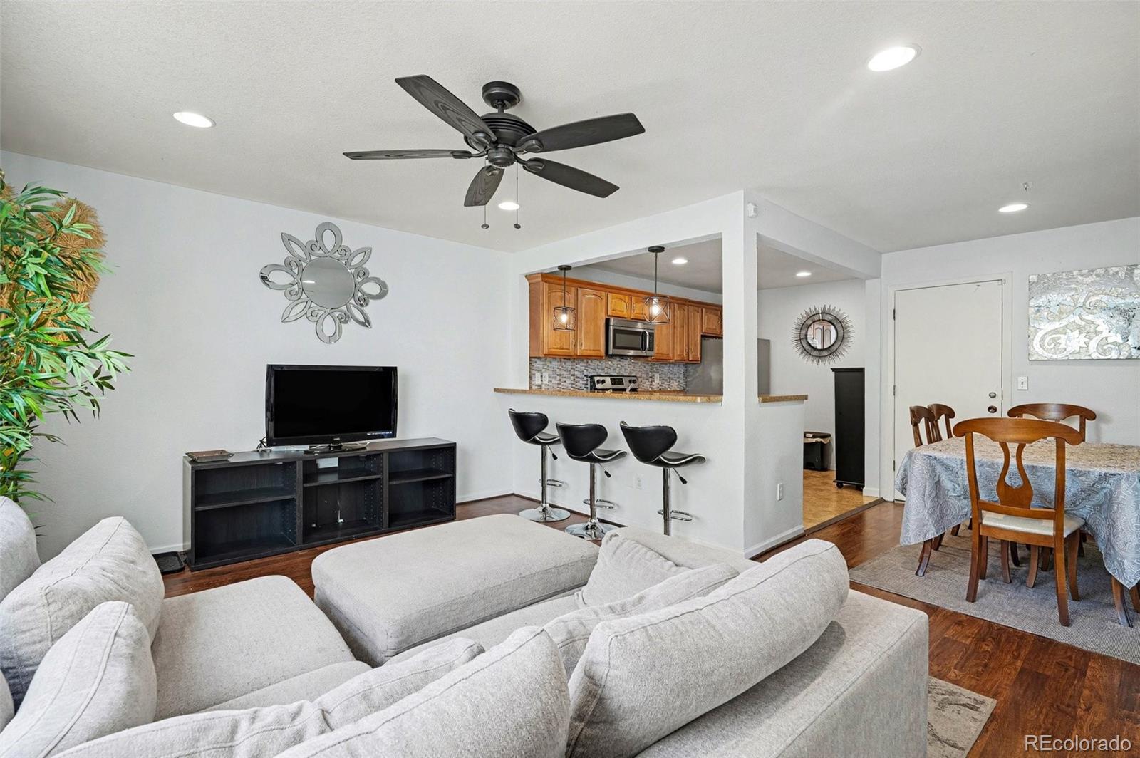 MLS Image #4 for 3550 s harlan street,denver, Colorado