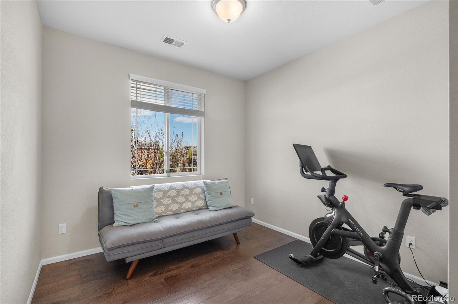 MLS Image #2 for 240 s langdale court,aurora, Colorado