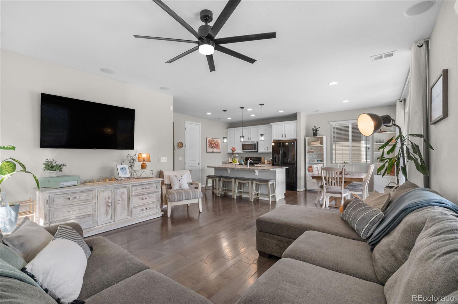 MLS Image #5 for 240 s langdale court,aurora, Colorado