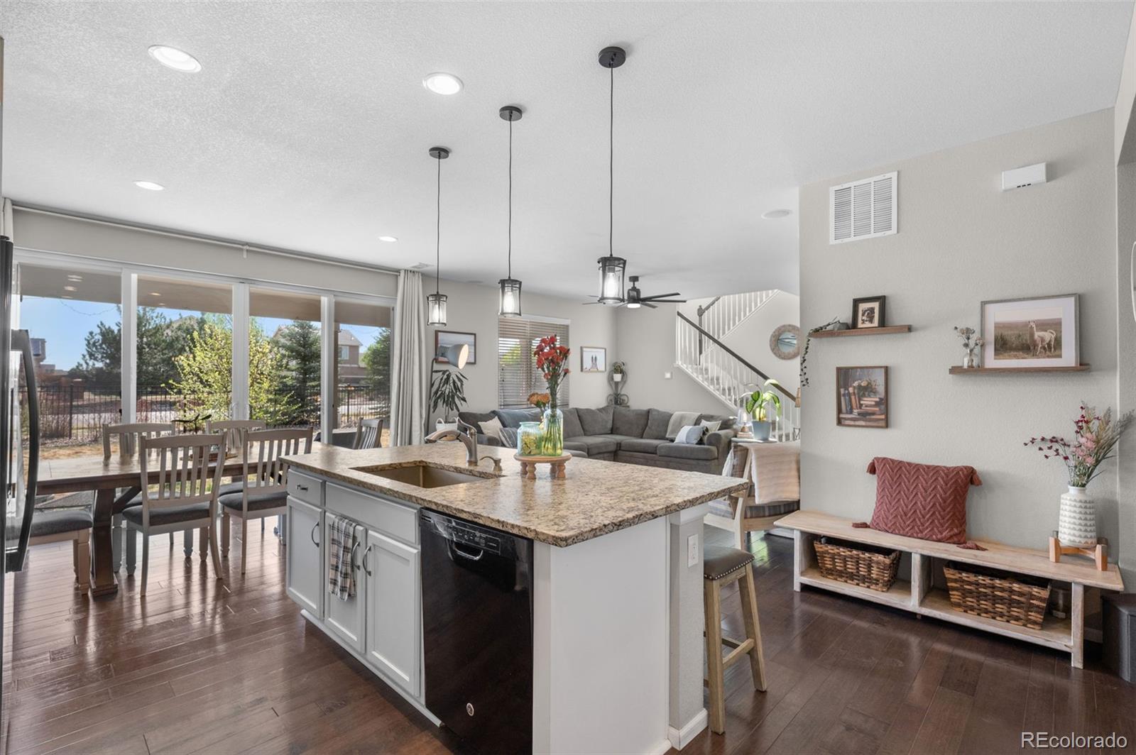 MLS Image #7 for 240 s langdale court,aurora, Colorado