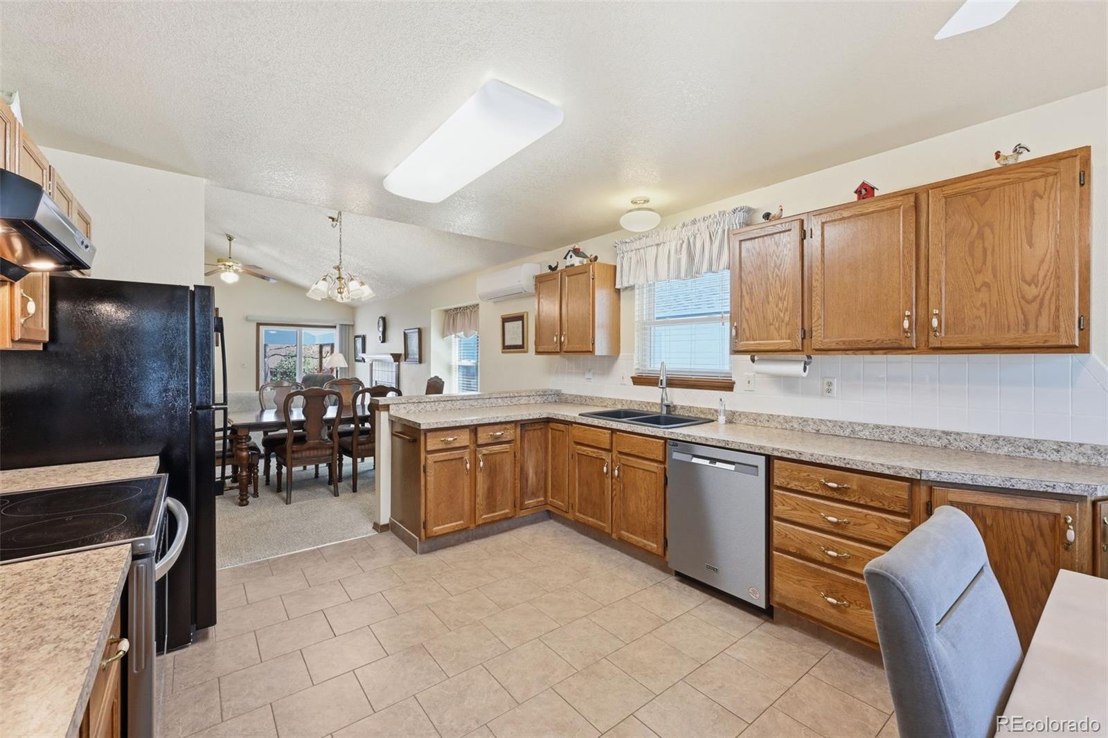 MLS Image #13 for 8237  telegraph drive,colorado springs, Colorado