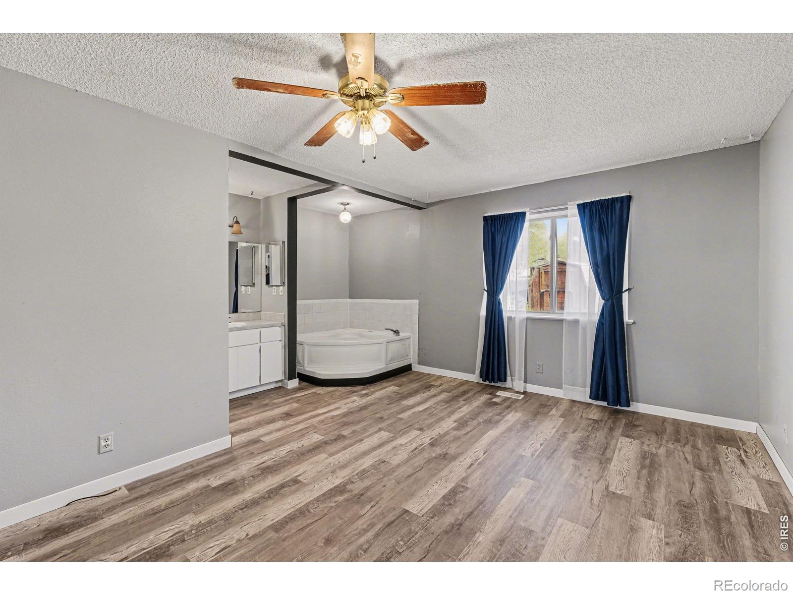 MLS Image #14 for 915  white elm drive,loveland, Colorado