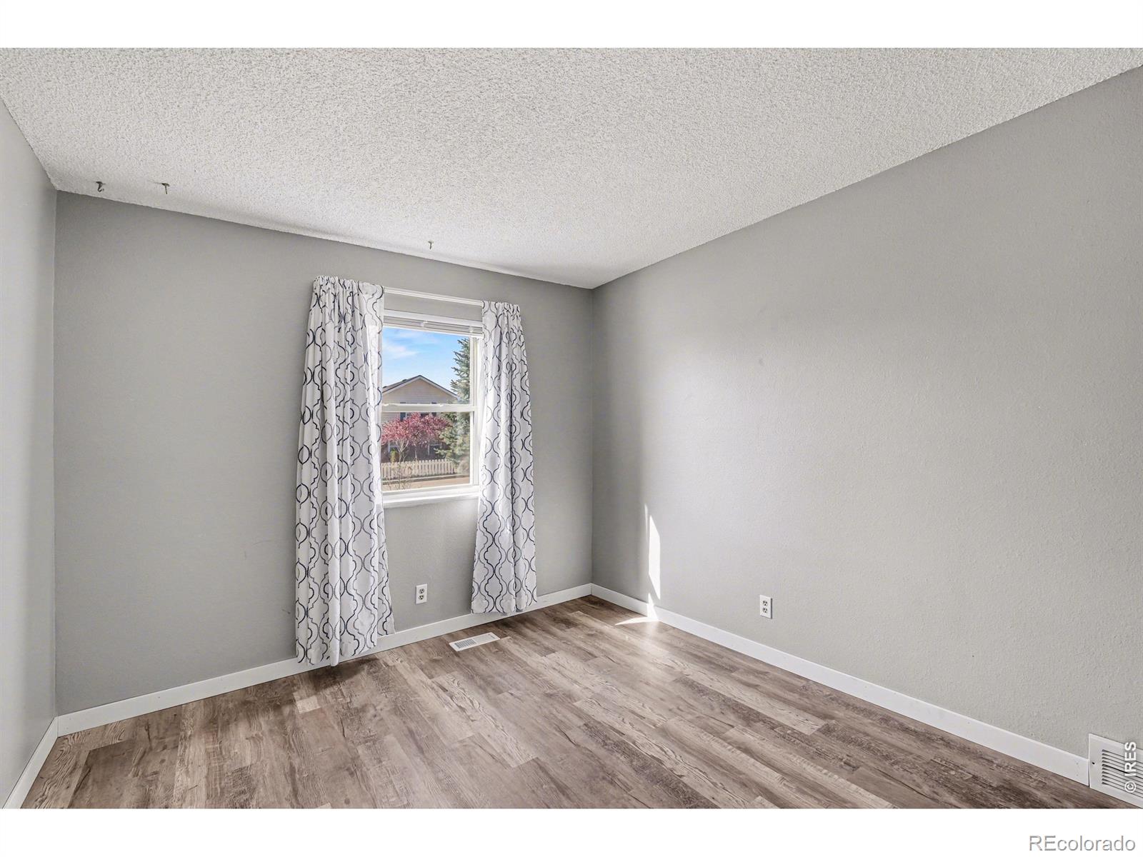 MLS Image #16 for 915  white elm drive,loveland, Colorado