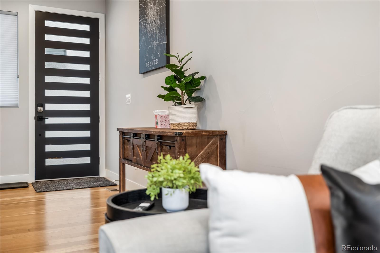 MLS Image #16 for 1728  hooker street,denver, Colorado