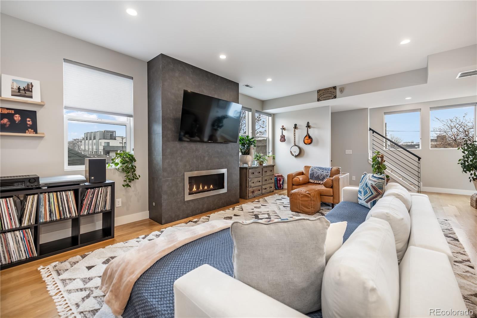 MLS Image #3 for 1728  hooker street,denver, Colorado
