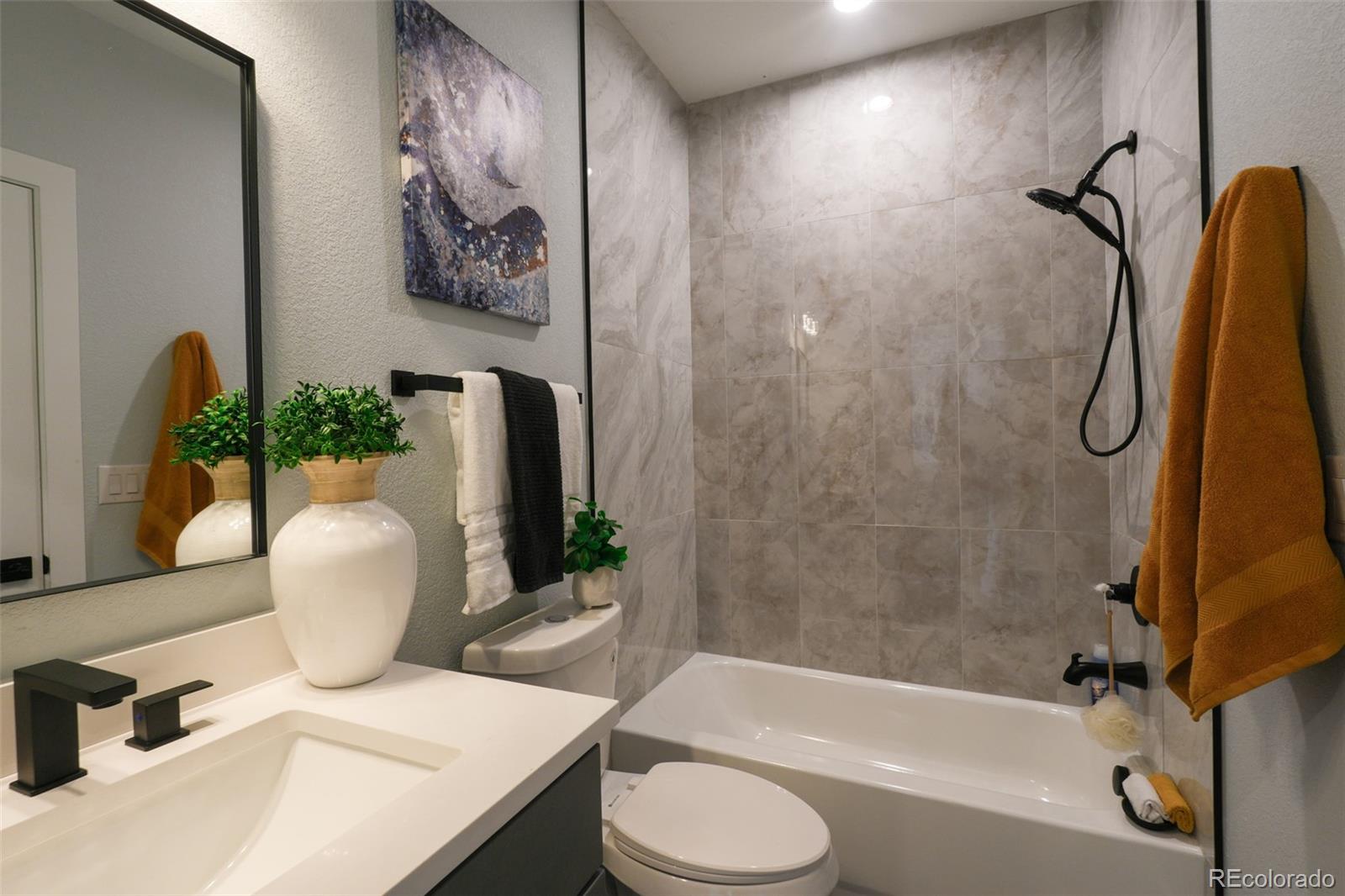 MLS Image #16 for 1450  syracuse street,denver, Colorado