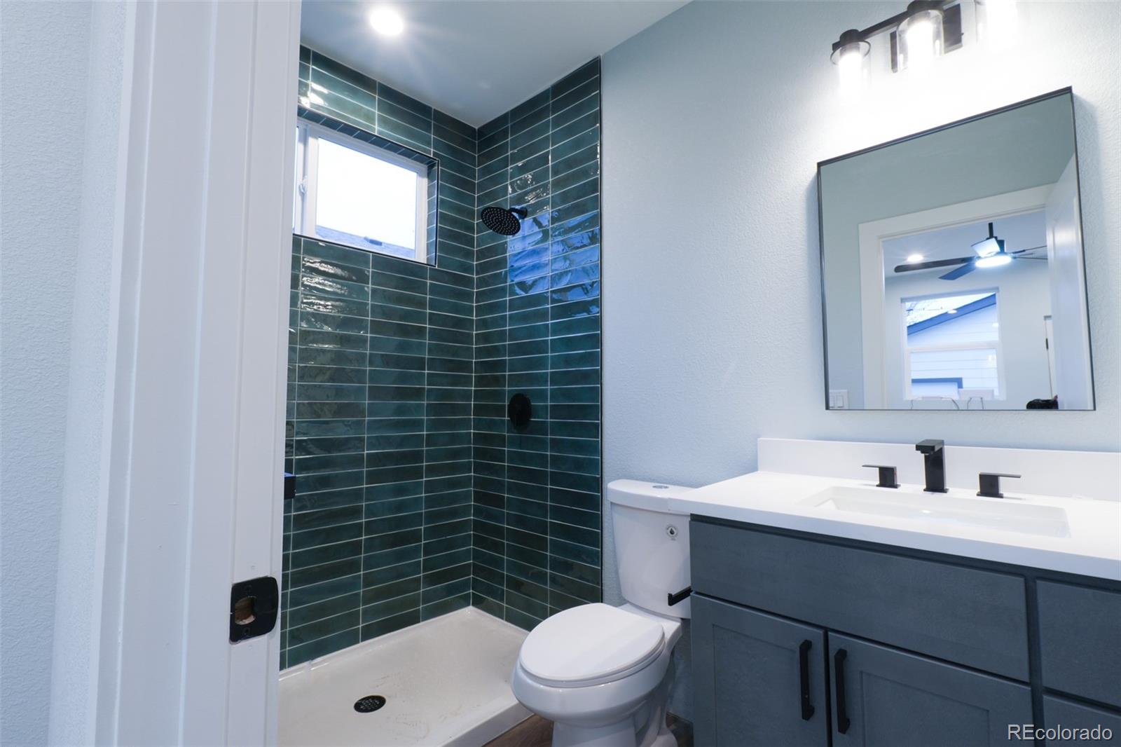 MLS Image #18 for 1450  syracuse street,denver, Colorado