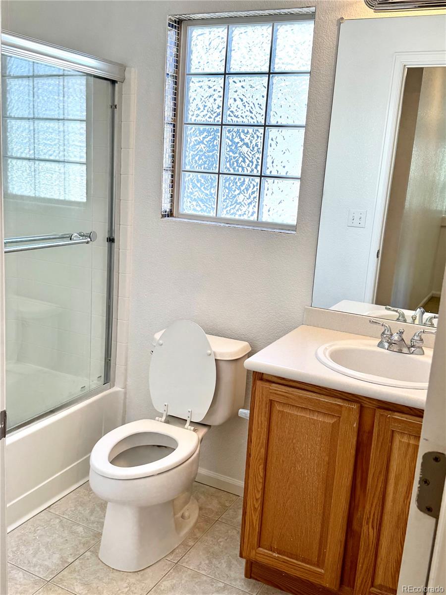 MLS Image #23 for 5553  jebel court,denver, Colorado