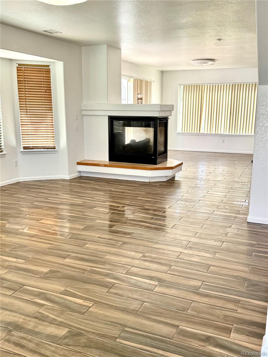 MLS Image #3 for 5553  jebel court,denver, Colorado