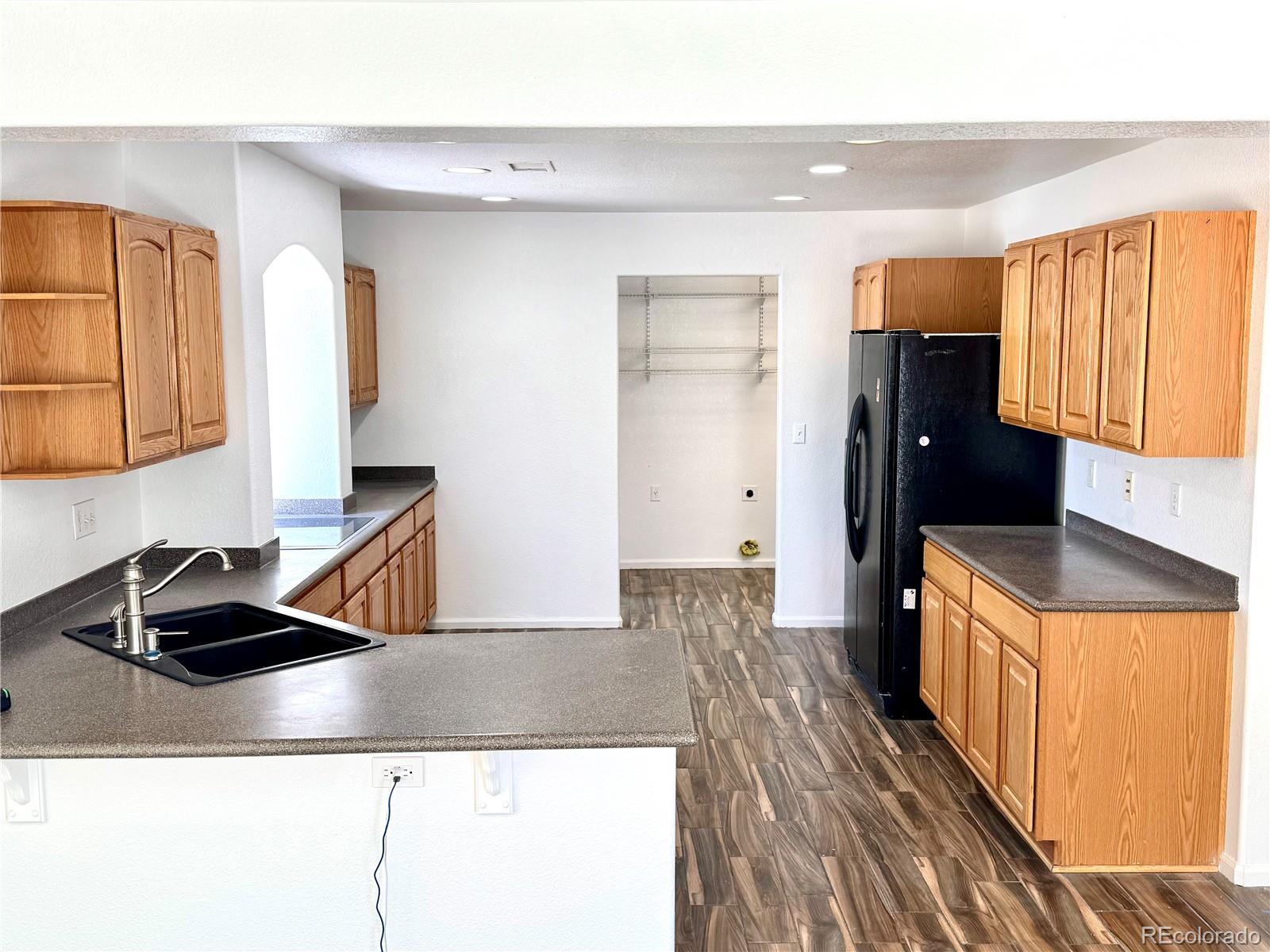 MLS Image #6 for 5553  jebel court,denver, Colorado