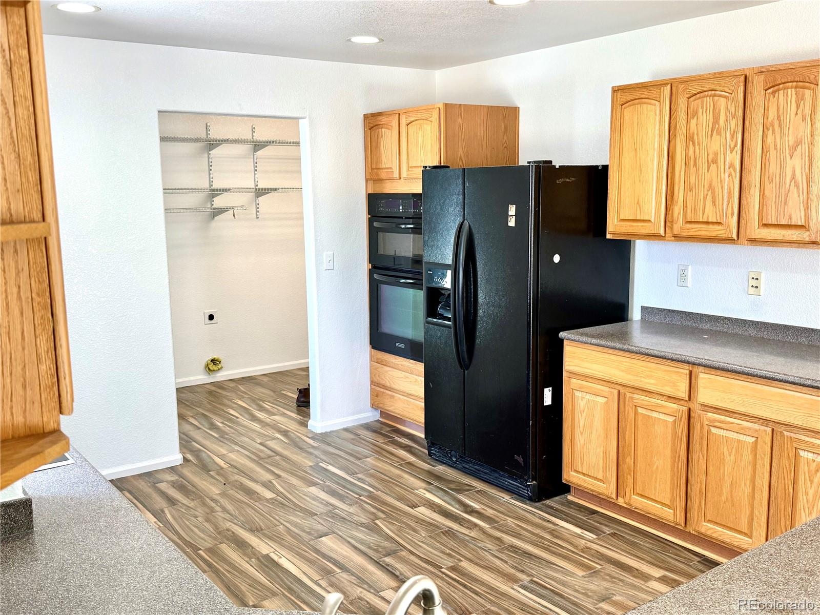MLS Image #9 for 5553  jebel court,denver, Colorado