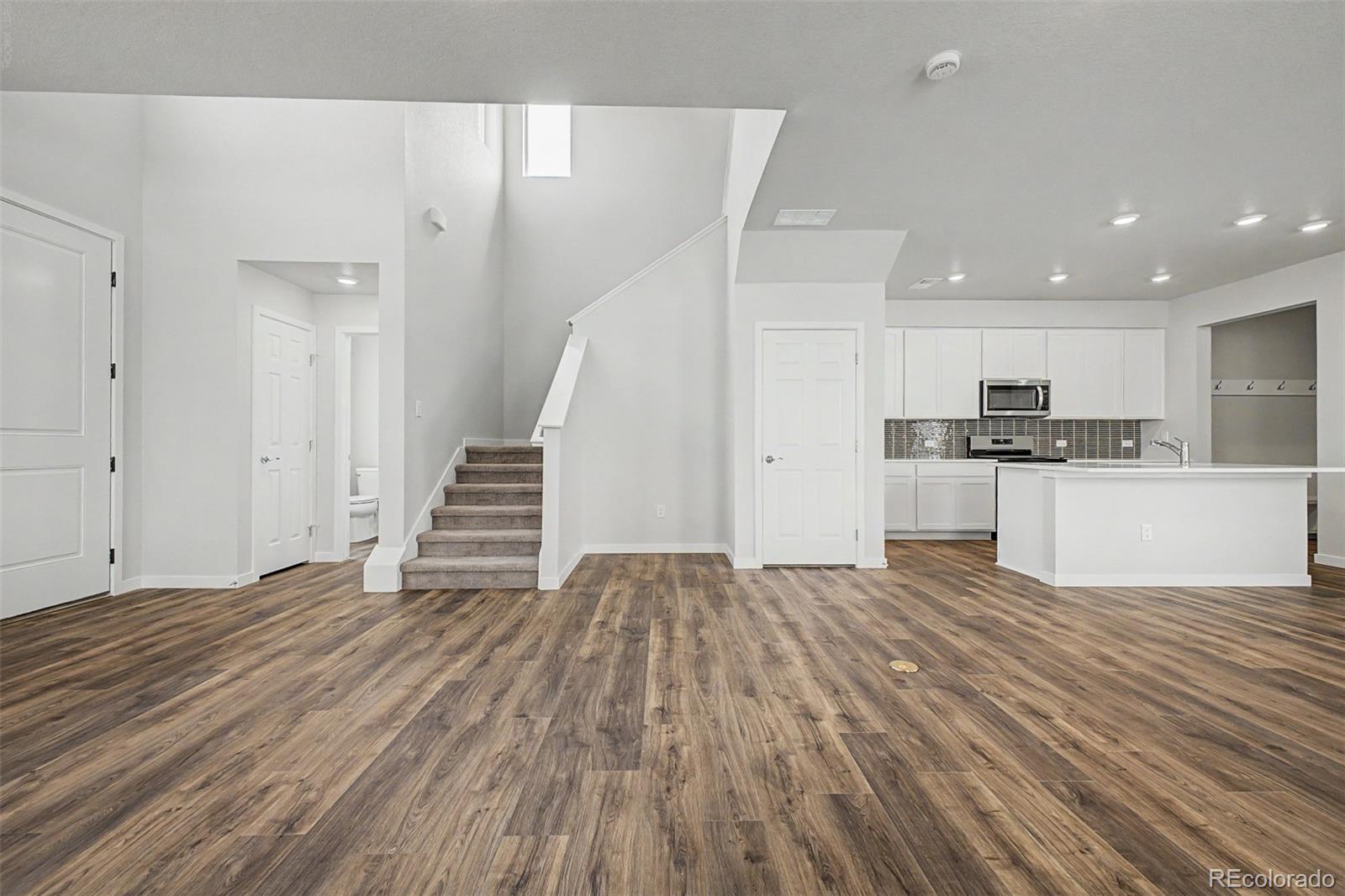 MLS Image #11 for 5804 n perth street,aurora, Colorado
