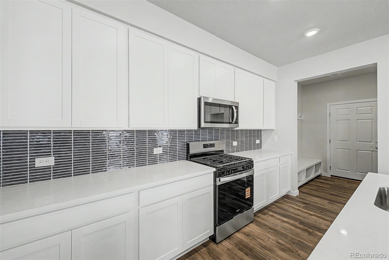 MLS Image #20 for 5804 n perth street,aurora, Colorado