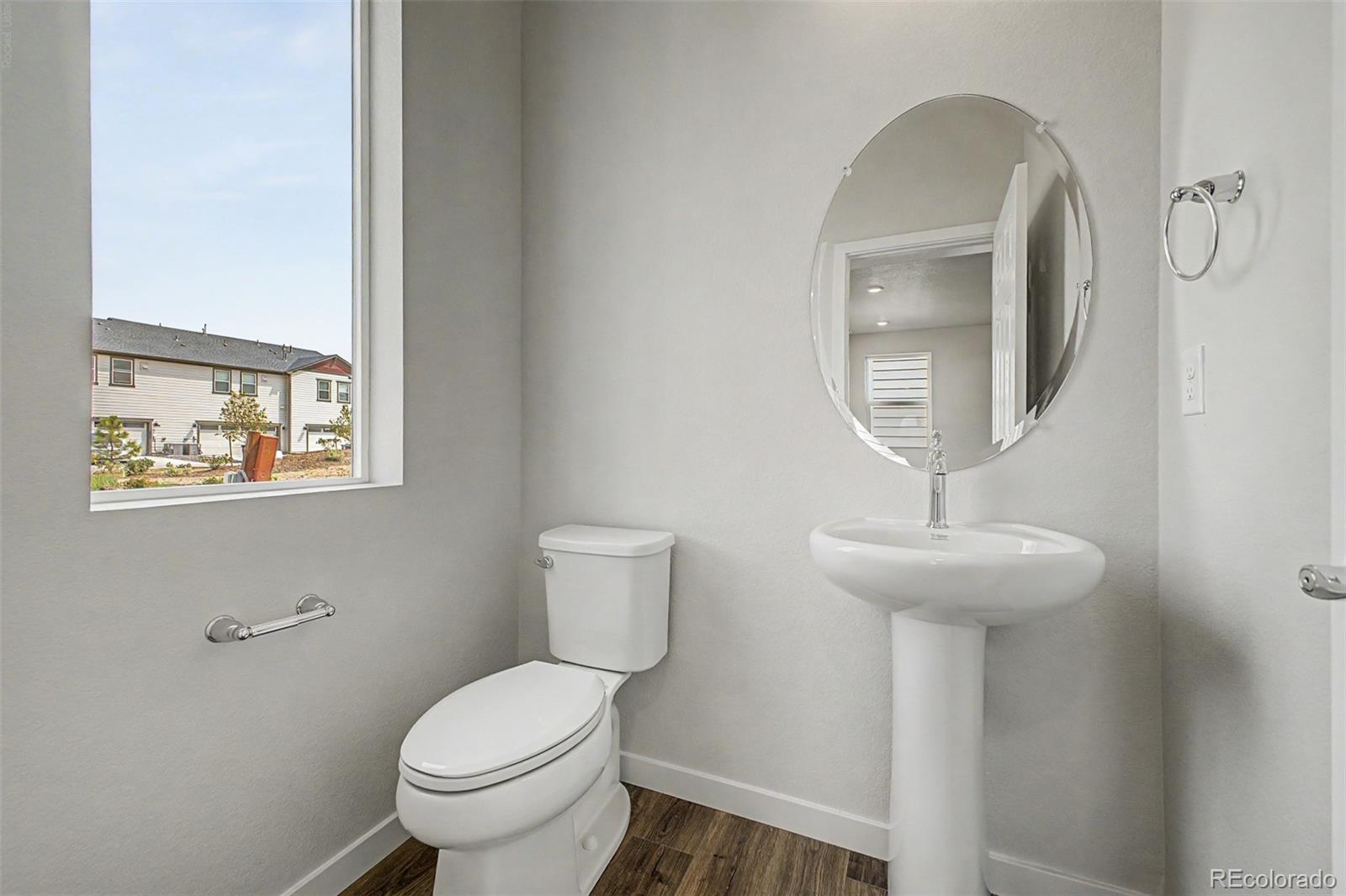 MLS Image #25 for 5804 n perth street,aurora, Colorado