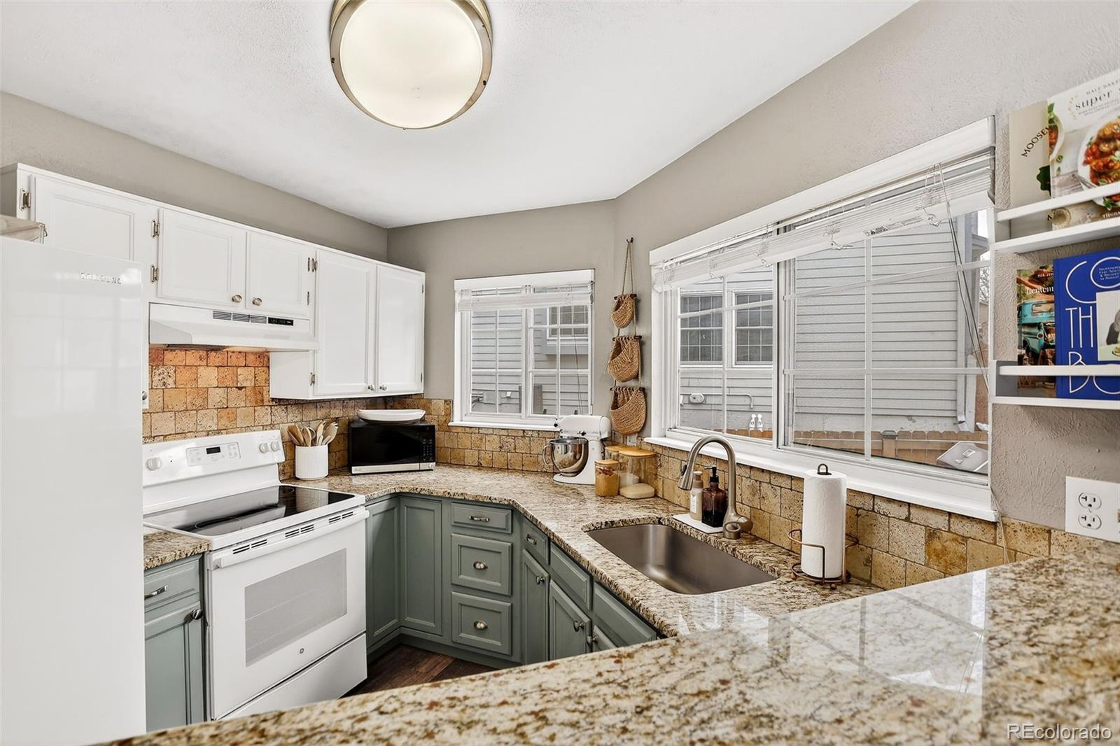 MLS Image #11 for 8698 w plymouth avenue,littleton, Colorado