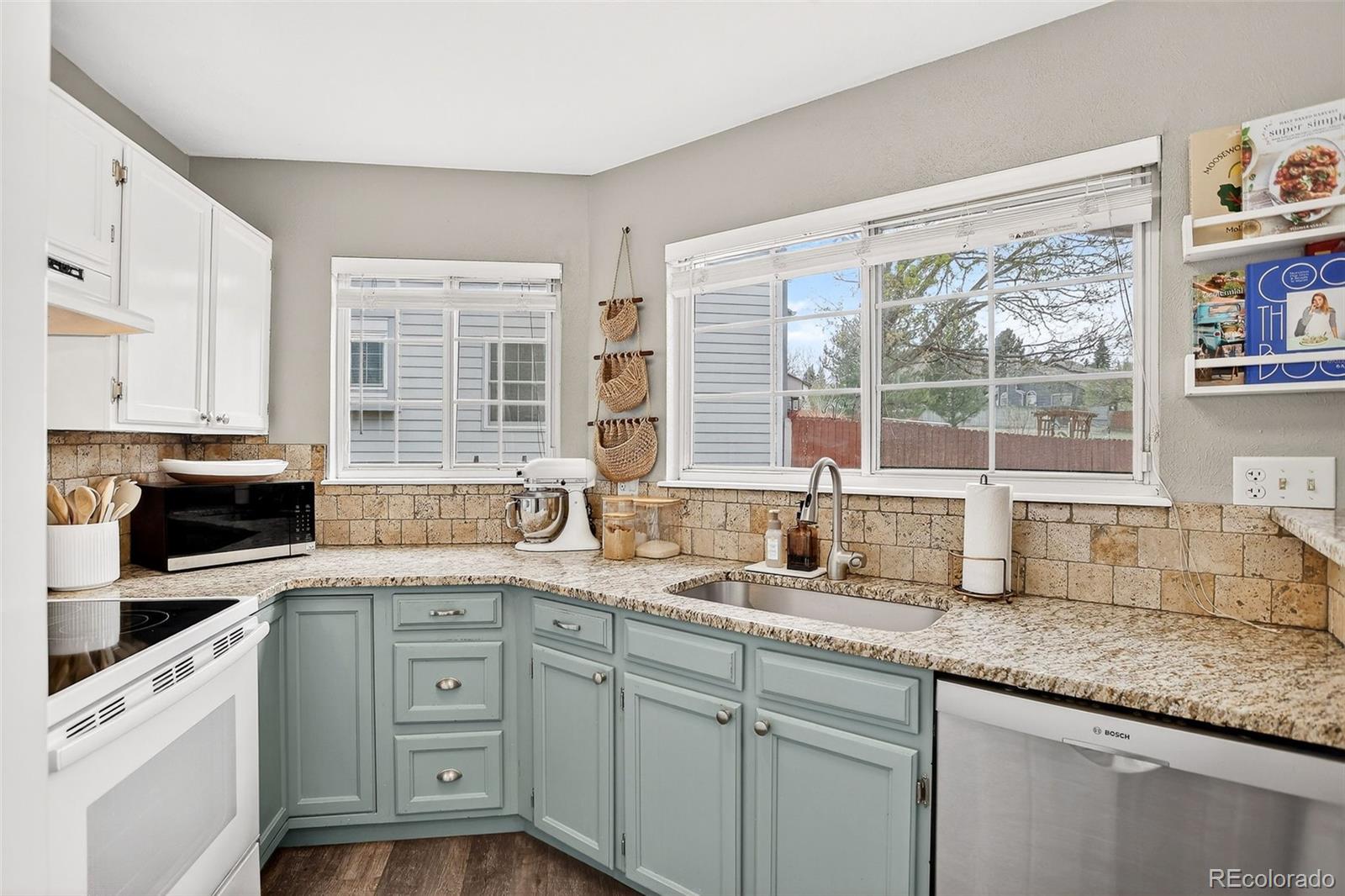 MLS Image #12 for 8698 w plymouth avenue,littleton, Colorado