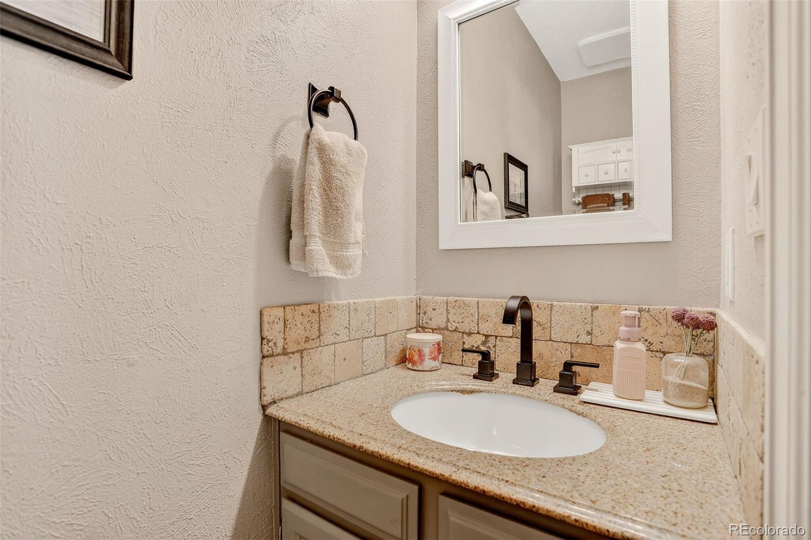 MLS Image #14 for 8698 w plymouth avenue,littleton, Colorado
