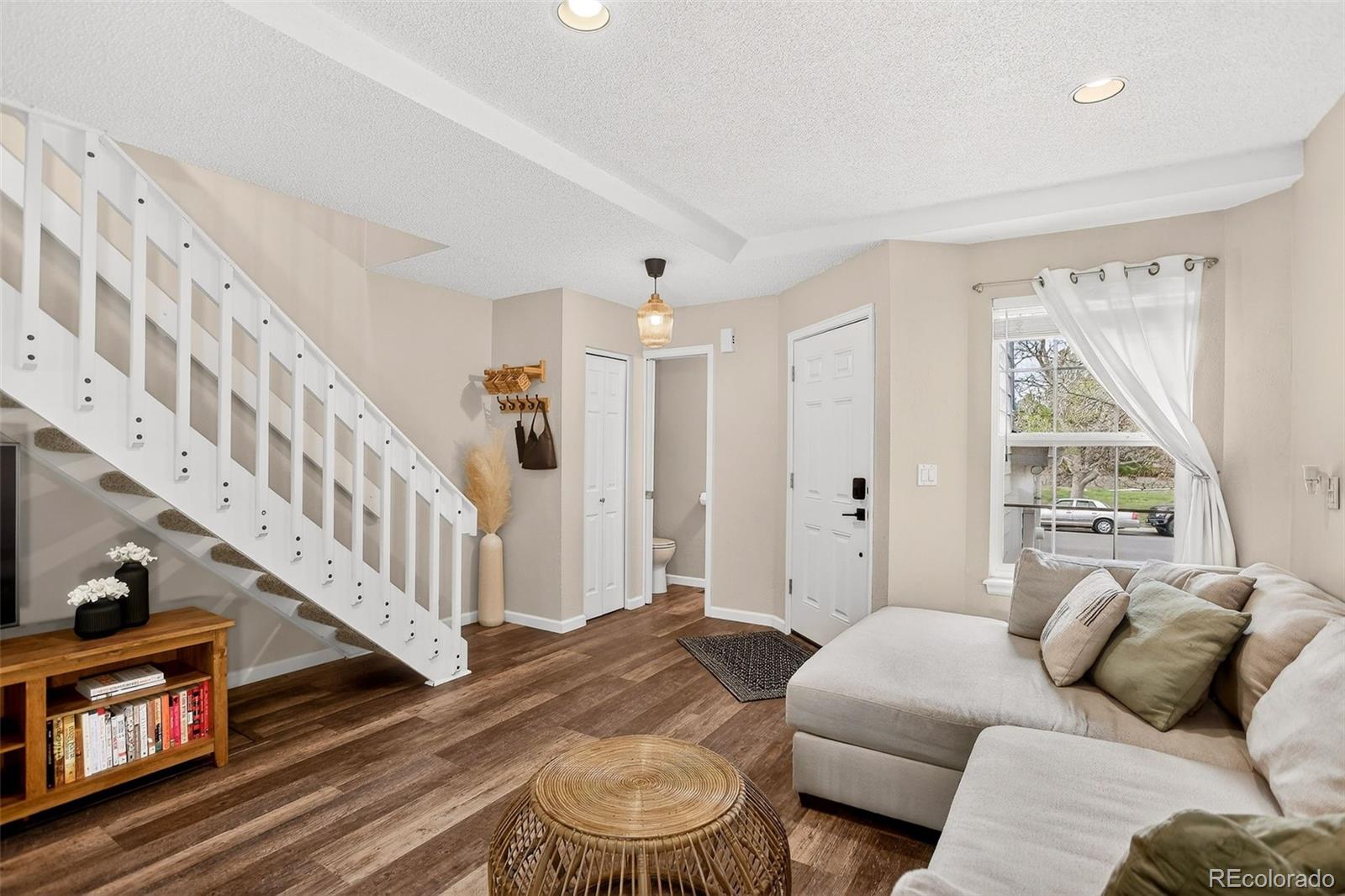 MLS Image #3 for 8698 w plymouth avenue,littleton, Colorado