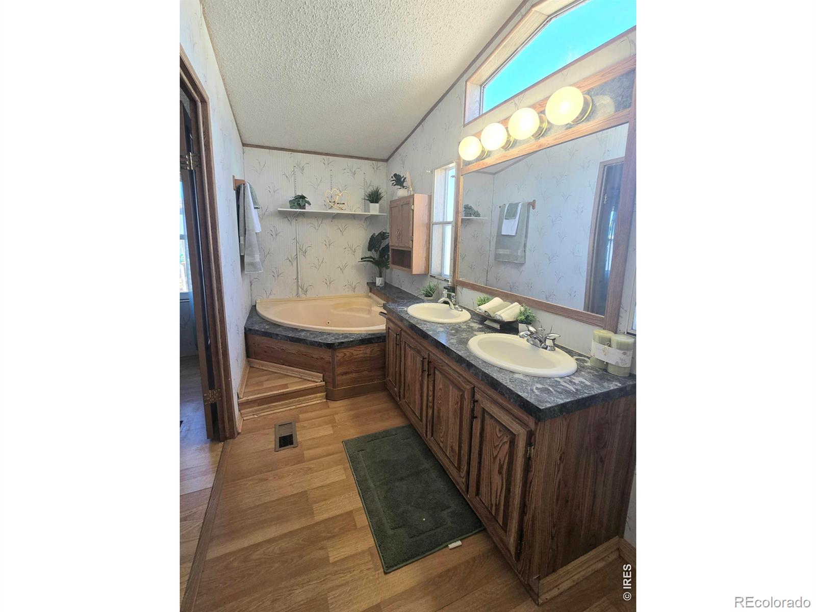 MLS Image #11 for 325 e 1st street,ault, Colorado