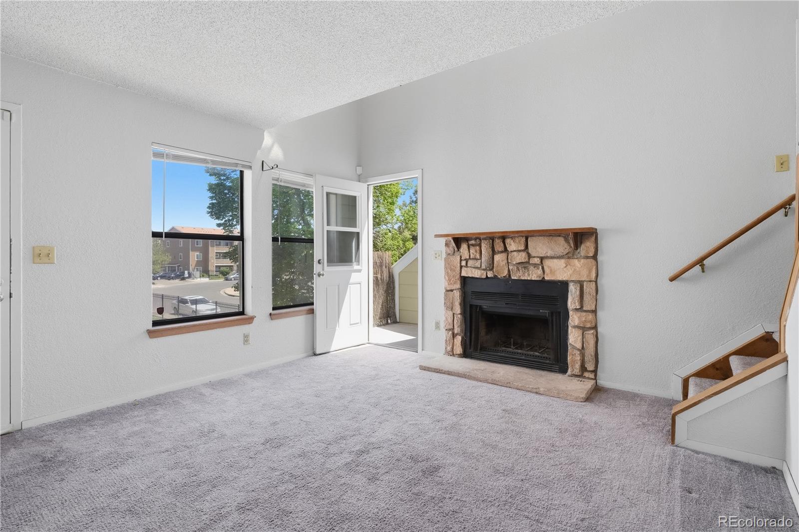 MLS Image #10 for 992 s dearborn way,aurora, Colorado