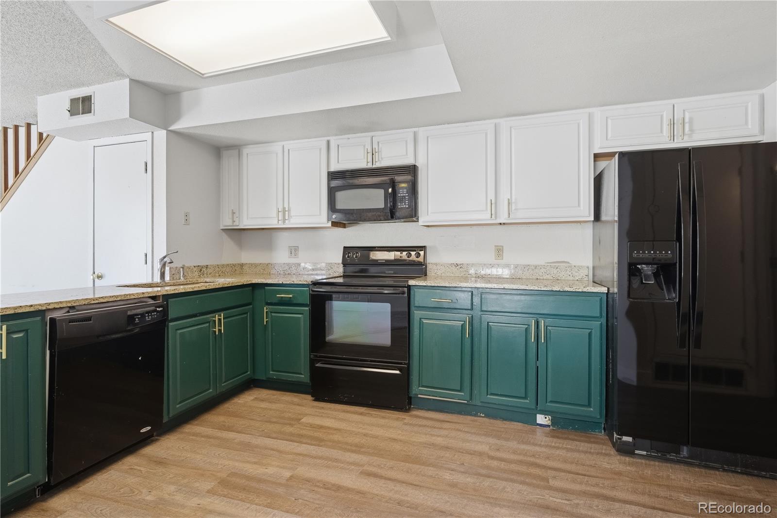 MLS Image #4 for 992 s dearborn way,aurora, Colorado