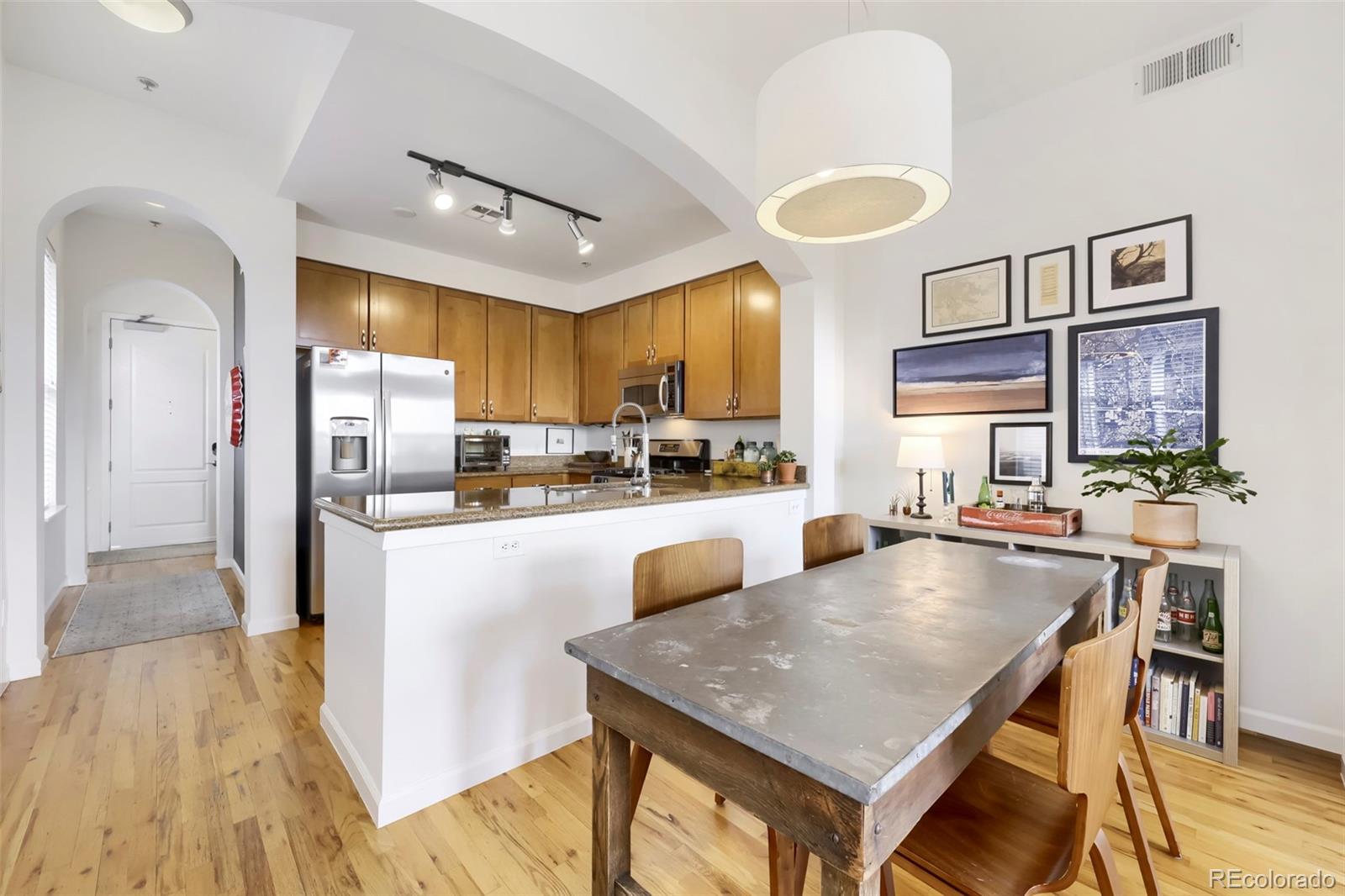 MLS Image #7 for 1489  steele street,denver, Colorado