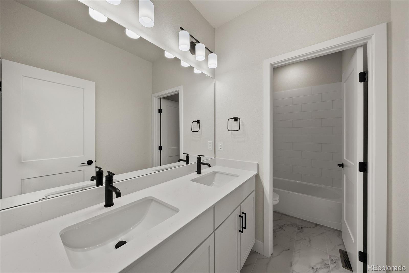 MLS Image #25 for 8669  leaf sedge lane,littleton, Colorado