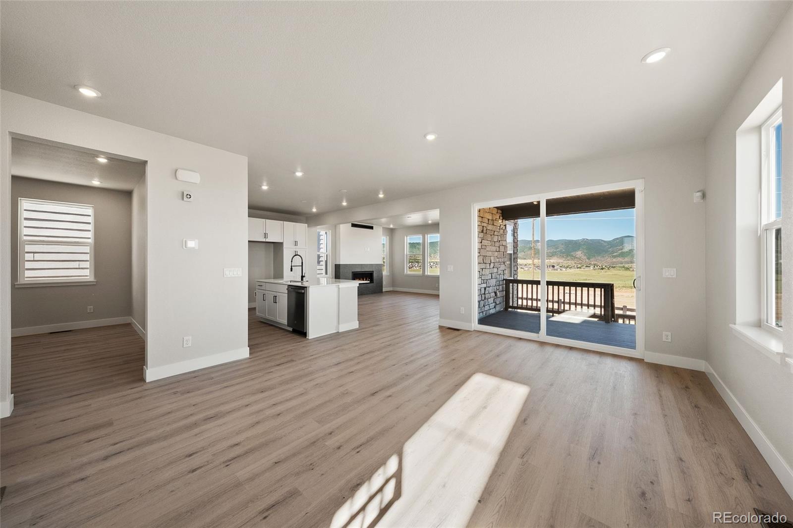 MLS Image #5 for 8669  leaf sedge lane,littleton, Colorado