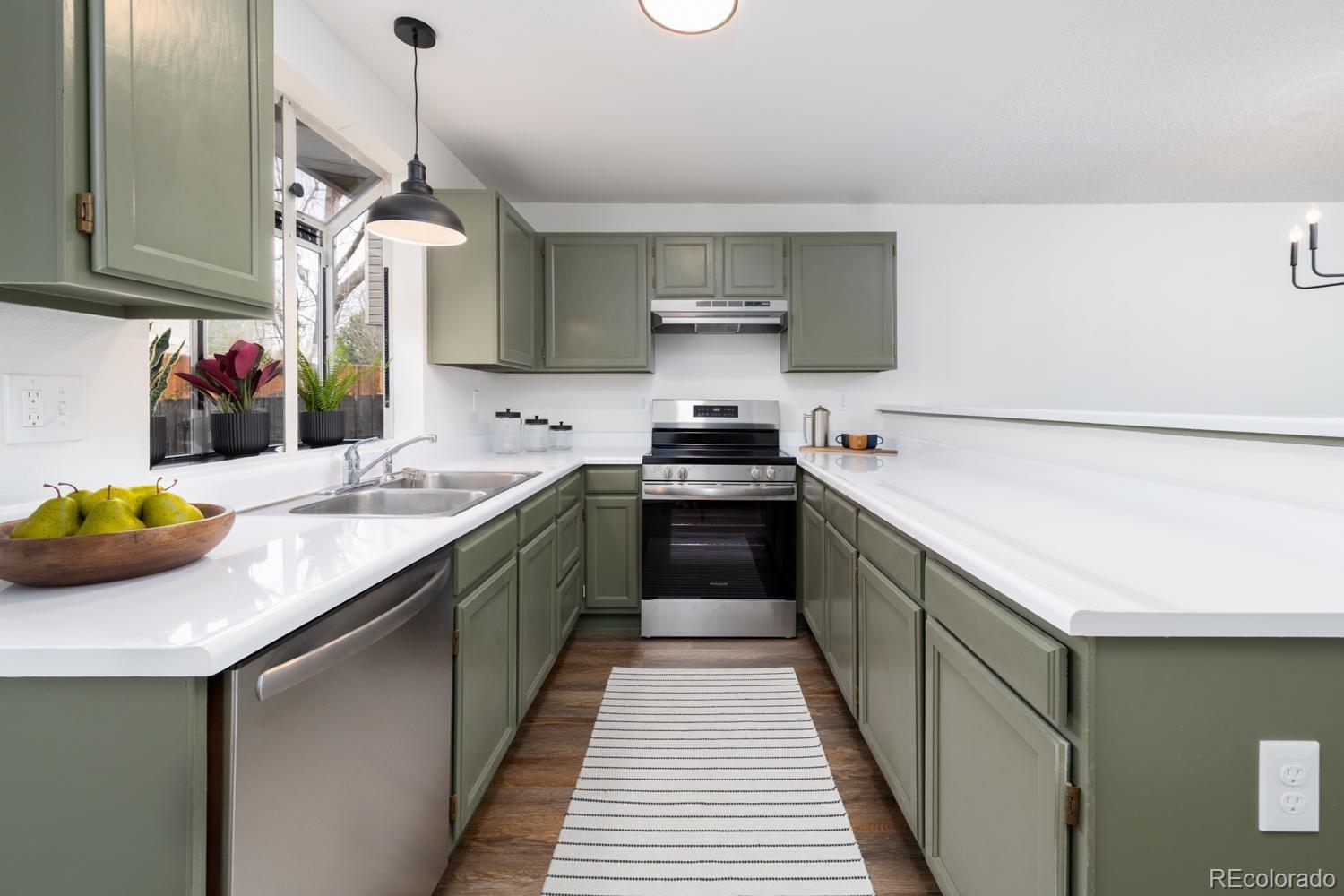 MLS Image #11 for 4501 s crystal way,aurora, Colorado
