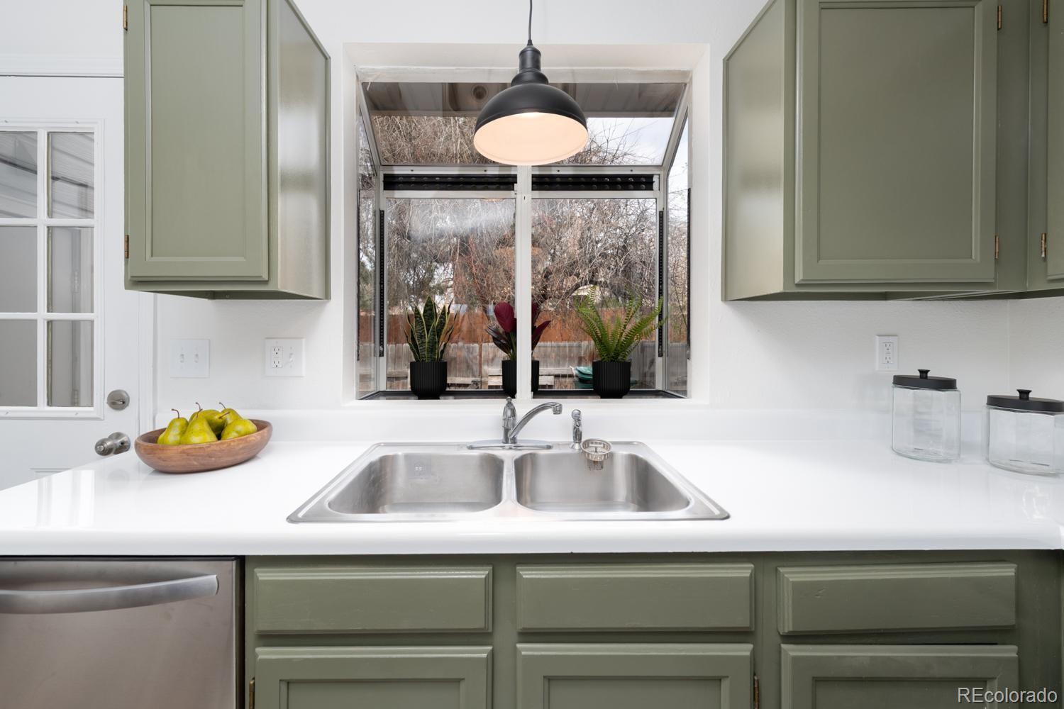 MLS Image #14 for 4501 s crystal way,aurora, Colorado