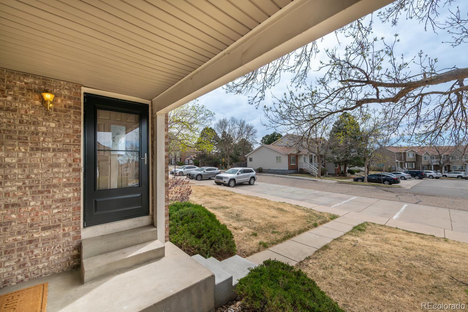 MLS Image #3 for 4501 s crystal way,aurora, Colorado