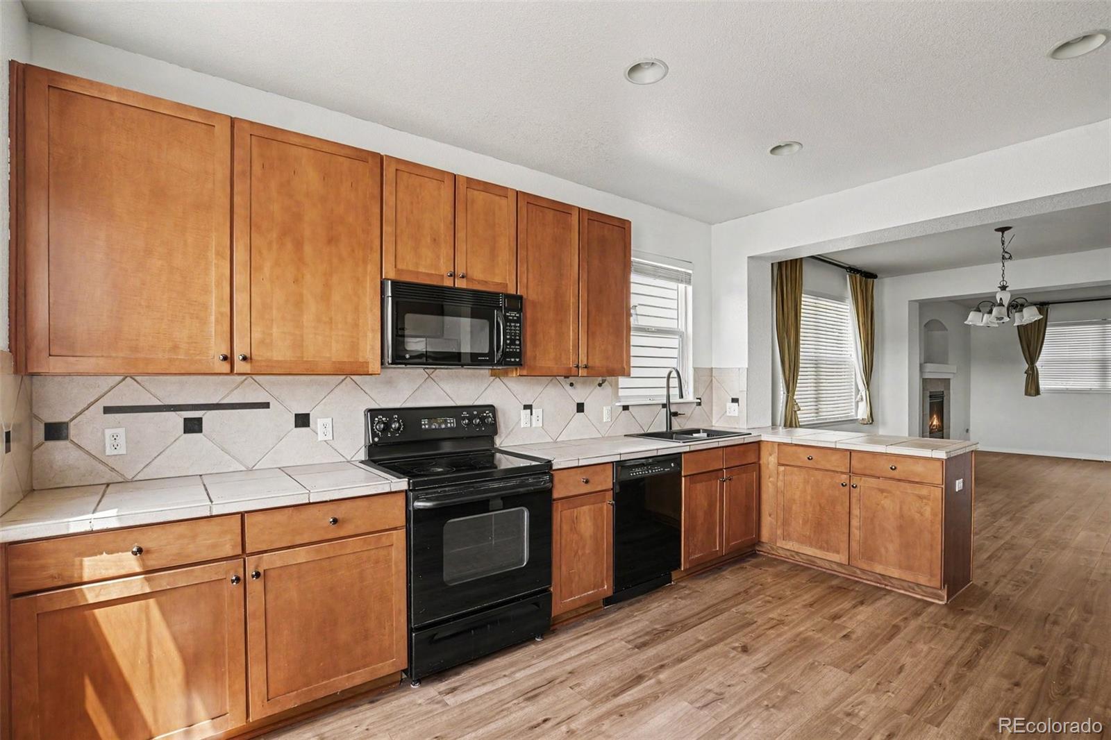 MLS Image #9 for 23502 e alabama drive,aurora, Colorado