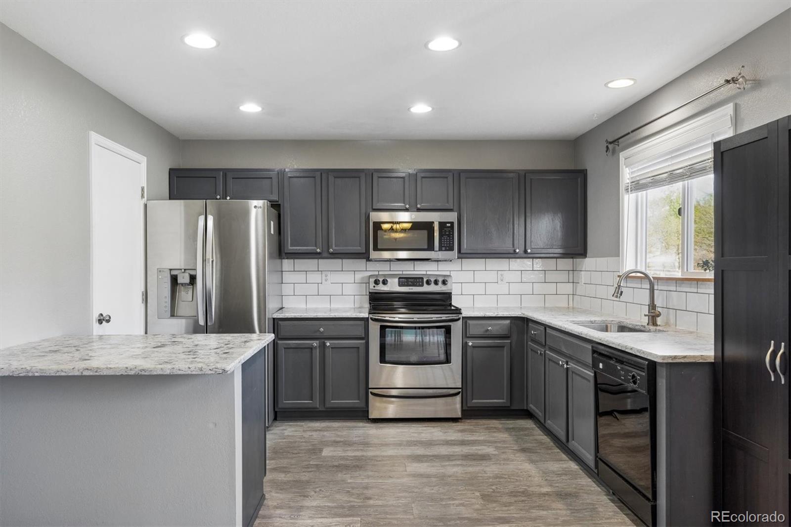 MLS Image #9 for 4641 s tabor way,morrison, Colorado