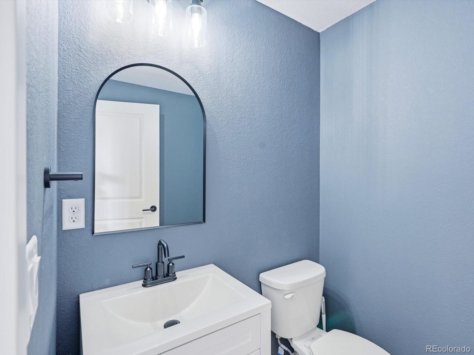 MLS Image #14 for 7820  horsebrush lane,littleton, Colorado