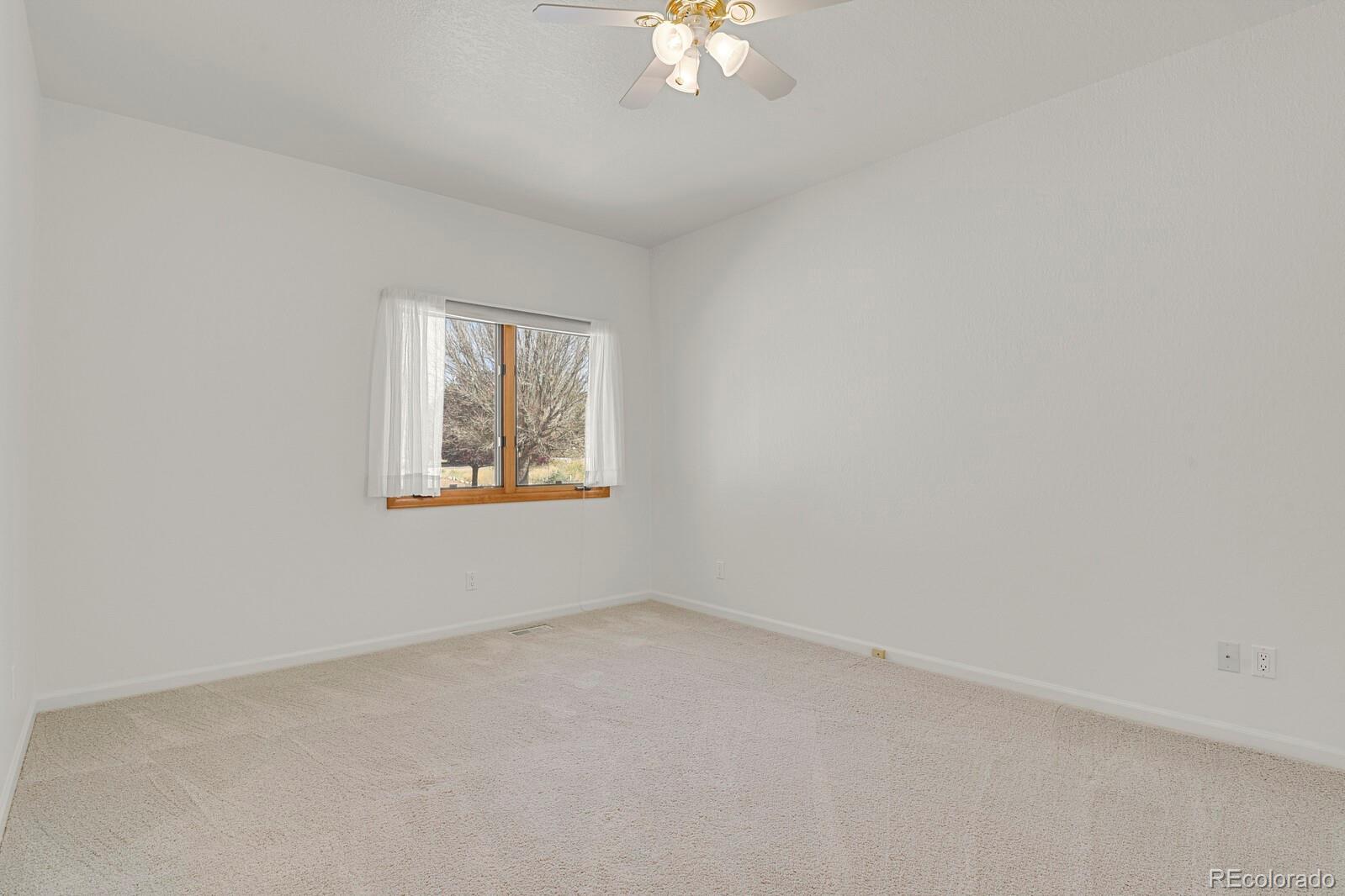 MLS Image #14 for 470 s soaring eagle drive,pueblo, Colorado