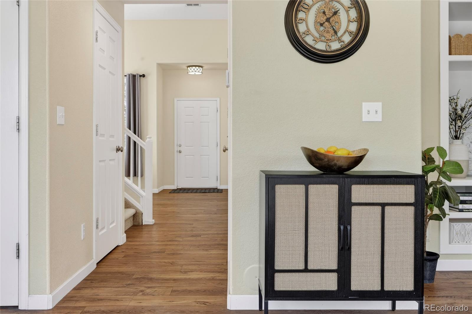 MLS Image #14 for 8342 s pierce way,littleton, Colorado